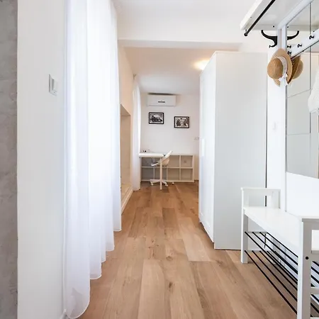 Petra Heritage * Split