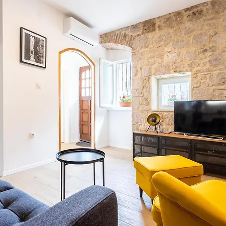 Petra Heritage * Split